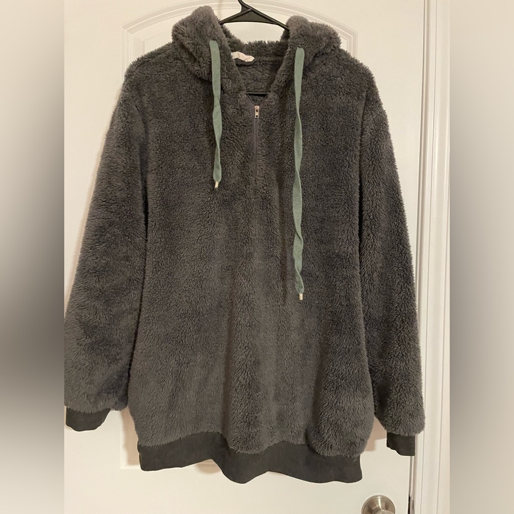 💜 Goodnight Macaroon oversized fuzzy hooded sweater
